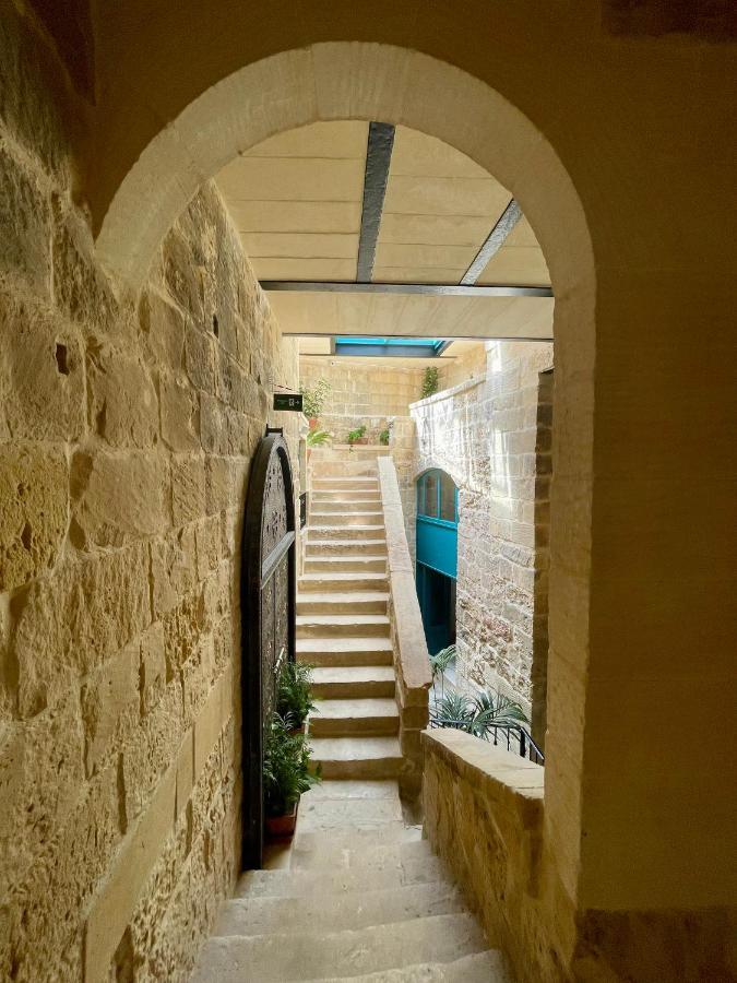 Ta Pinu Guesthouse Gharb  Bagian luar foto
