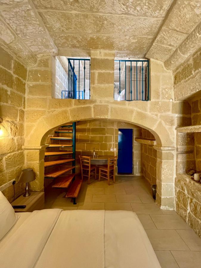 Ta Pinu Guesthouse Gharb  Bagian luar foto