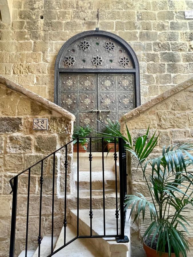 Ta Pinu Guesthouse Gharb  Bagian luar foto